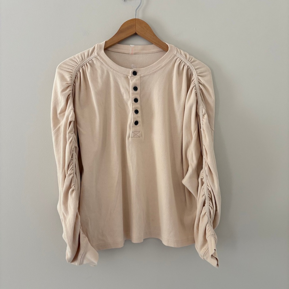 Free People Flow State Henley Top FP Movement XS Beige Ruched Sleeve Ribbed Knit